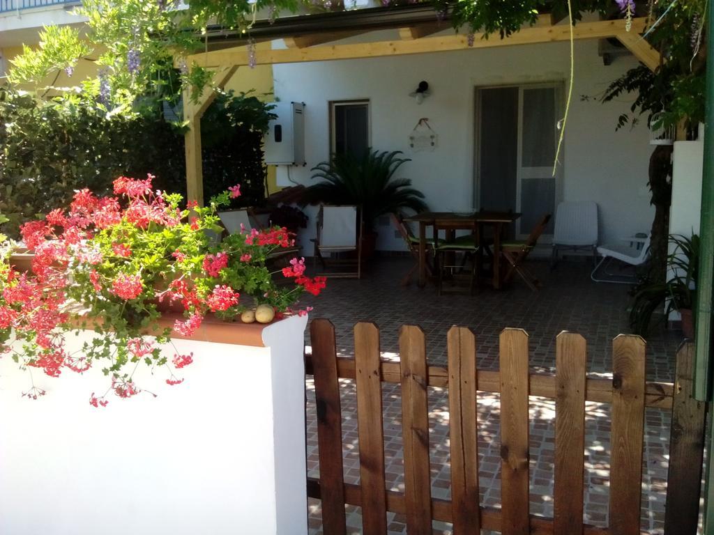 Maison Romantique Santa Maria di Castellabate Zimmer foto